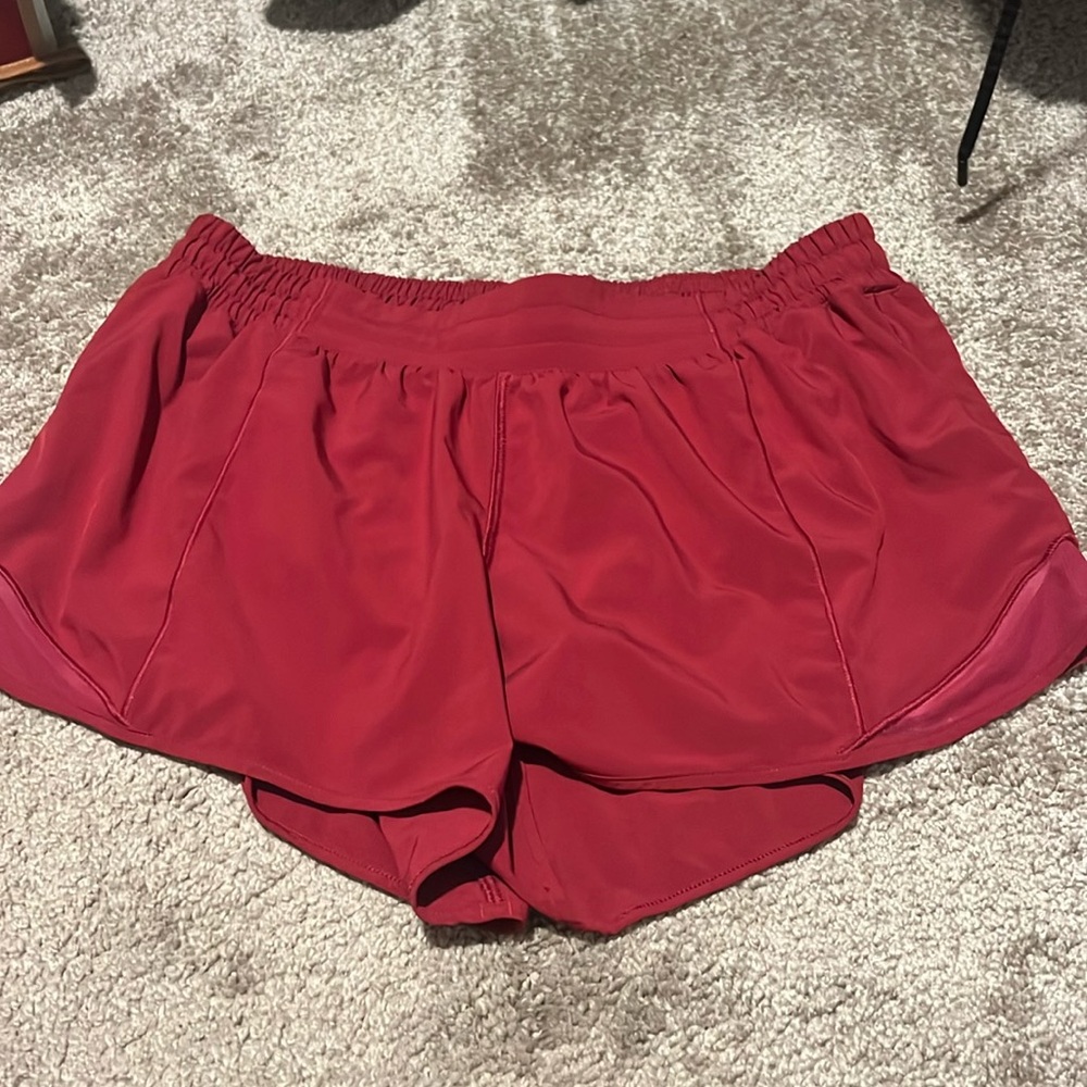 Lululemon Hotty Hot shorts